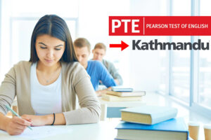 row-students-doing-exam_1098-174